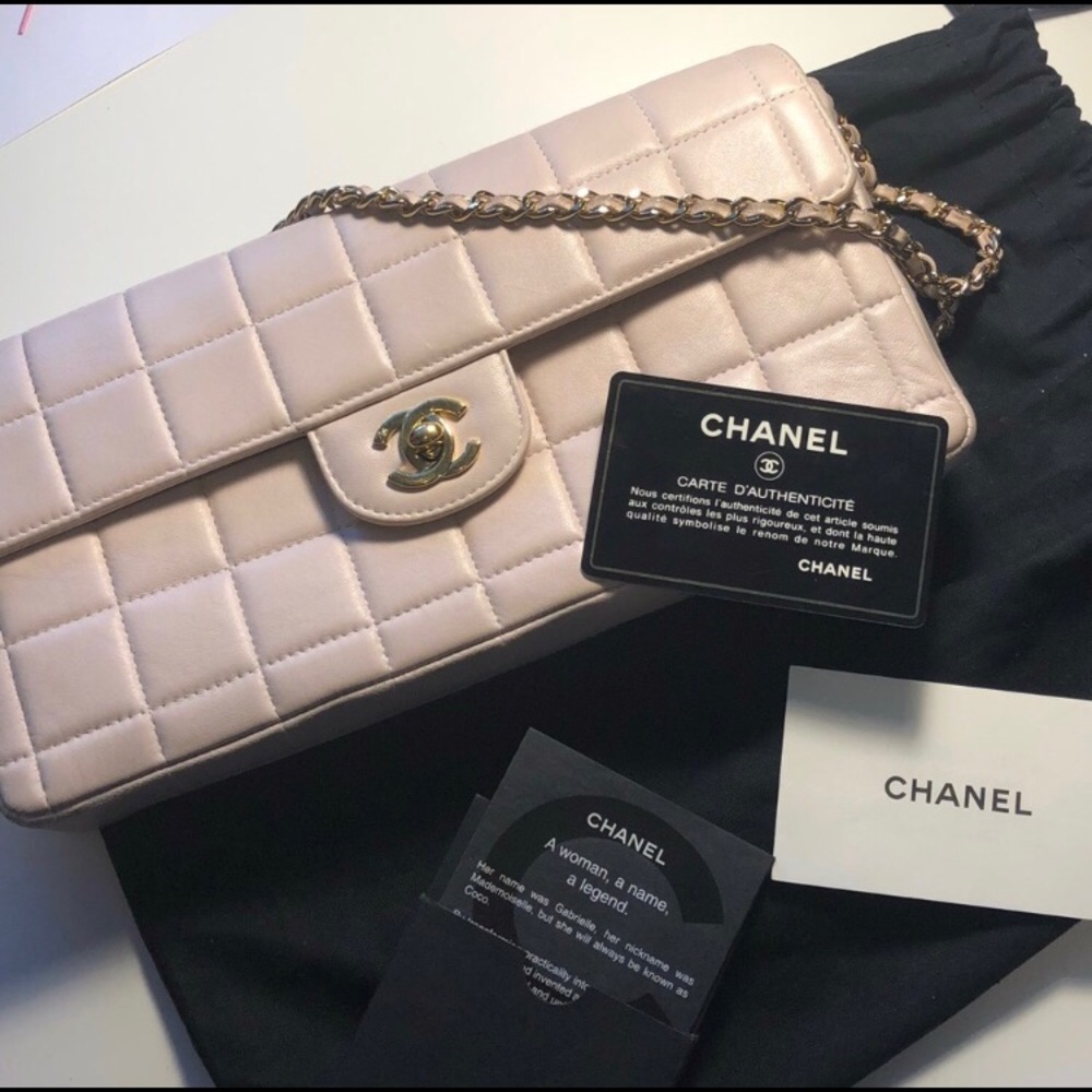 AUTHENTIC Blush Chanel Lambskin Should Bag